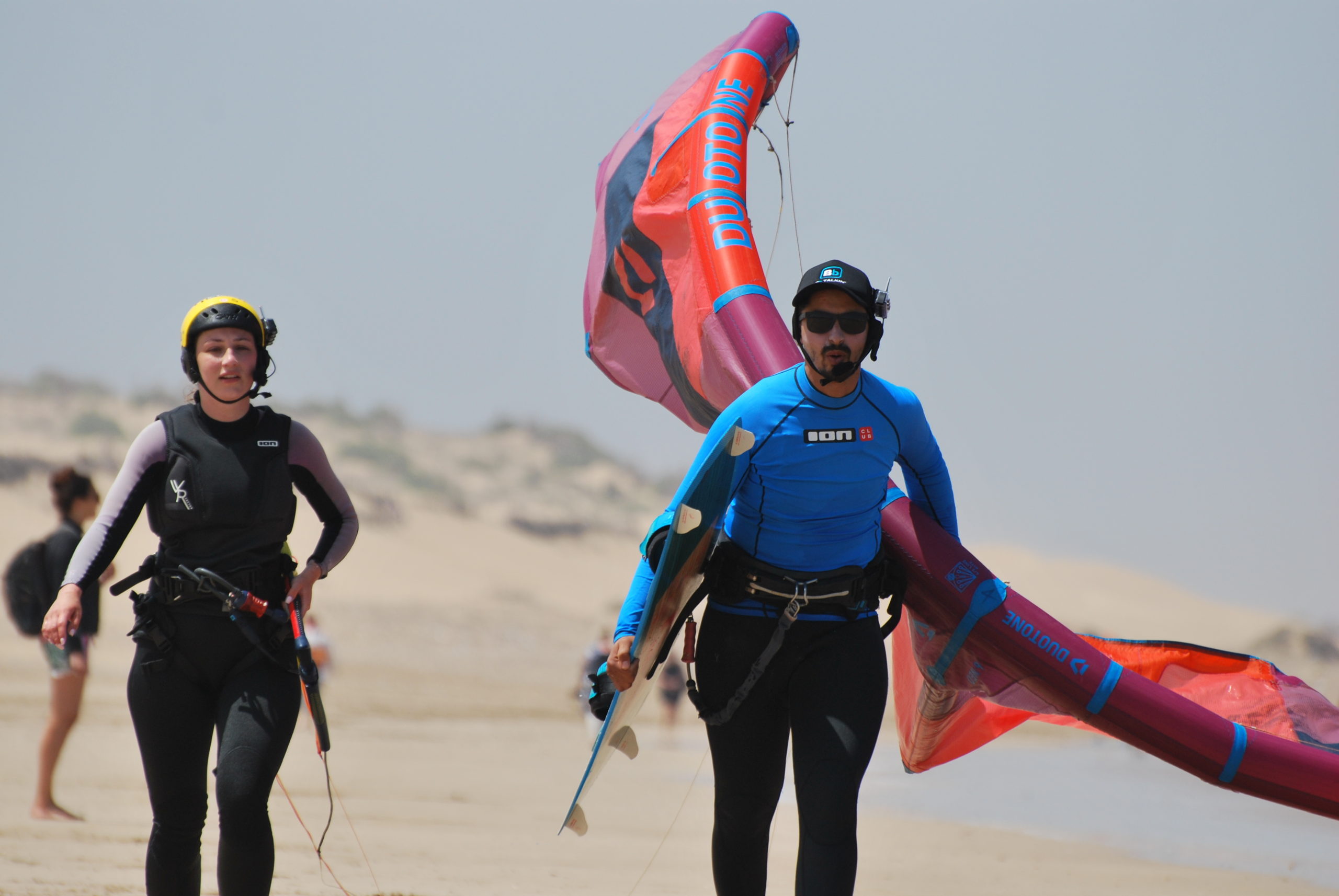 Clase semiprivada de kitesurf 12H+ 7 Almuerzos en el restaurante Ocean Vagabond