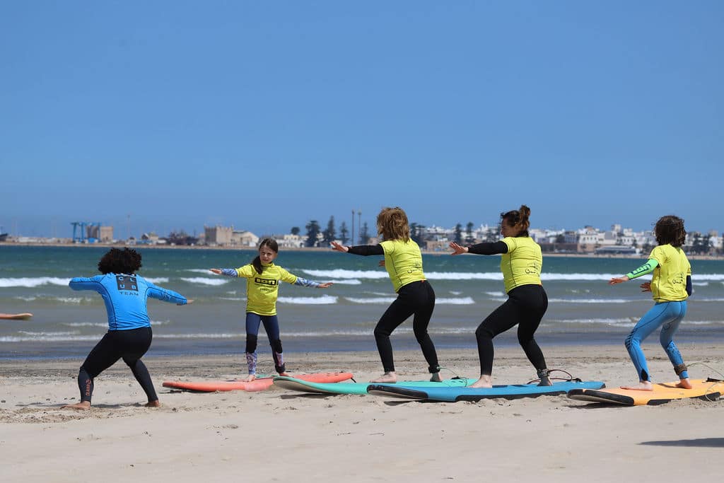 Cours de Surf en groupe 1h | Enfant de 8 à 14 ans